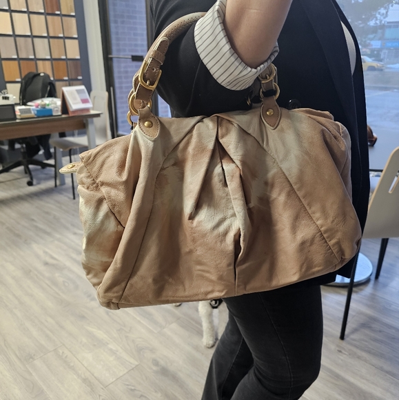 Authwntic Miu miu medium sized leather bag - Picture 2 of 8